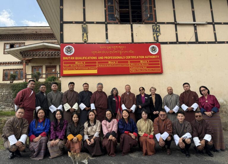 𝐑𝐞𝐬𝐞𝐚𝐫𝐜𝐡 𝐌𝐞𝐭𝐡𝐨𝐝𝐨𝐥𝐨𝐠𝐲 𝐓𝐫𝐚𝐢𝐧𝐢𝐧𝐠-𝐀𝐩𝐩𝐥𝐢𝐞𝐝 𝐑𝐞𝐬𝐞𝐚𝐫𝐜𝐡