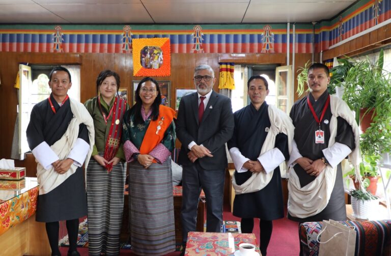 Save the Children Asia Regional Director Pays Courtesy Call on the Ministry